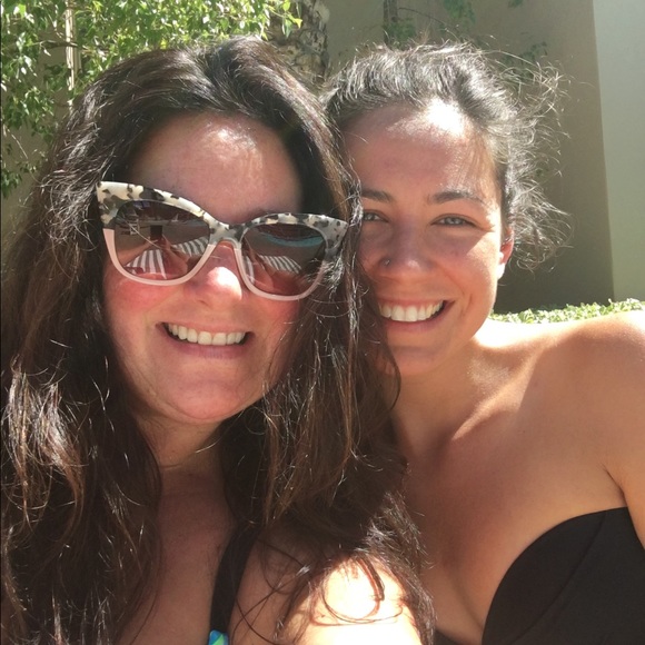 Meet your Posher, Shannon - Picture 3 of 3